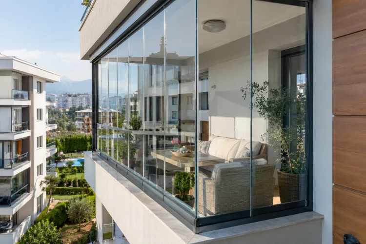 Mersin  Yenişehir Cam Balkon Sistemleri